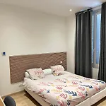 Maison De Ville Tout Confort A Cannes Et A 10 Minutes A Pied De La Plage