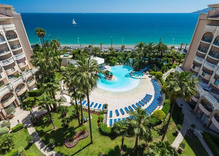 #Cannes Boccacabana Beach, Seafront, In Resid Pierre&Vacances 3 Stars