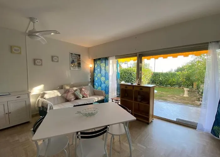 C037-Nice Studio With Garden And Parking - Near Beach