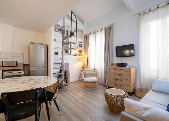Renovated Duplex - Cannes Croisette Golden Square
