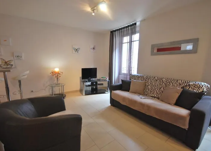 Vieux Port One Bedroom Apartment A08