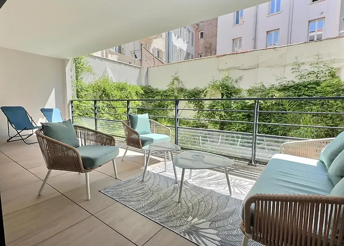 Maxime By Terry\'S Homes