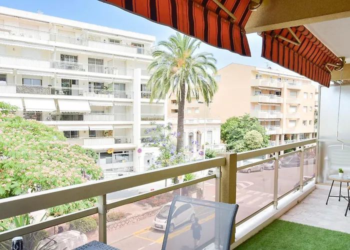 Palm Beach Studio With Terrace 150M From Beaches