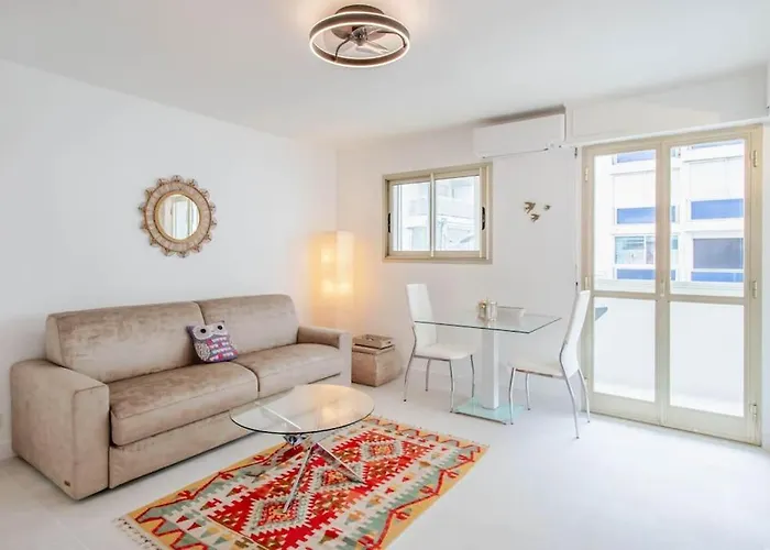 Studio Lumineux Avec Apercu Mer Pointe Croisette