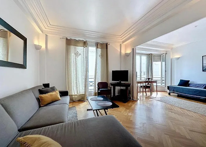One Bedroom Apartment Steps Away From La Croisette And Palais