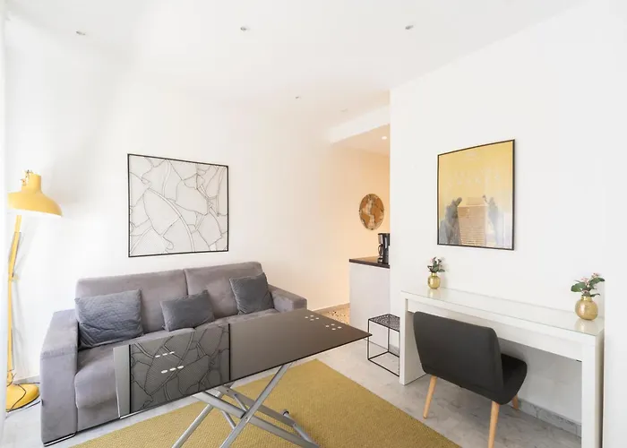Lovely Renovated 45M2 In The Hearth Of Cannes