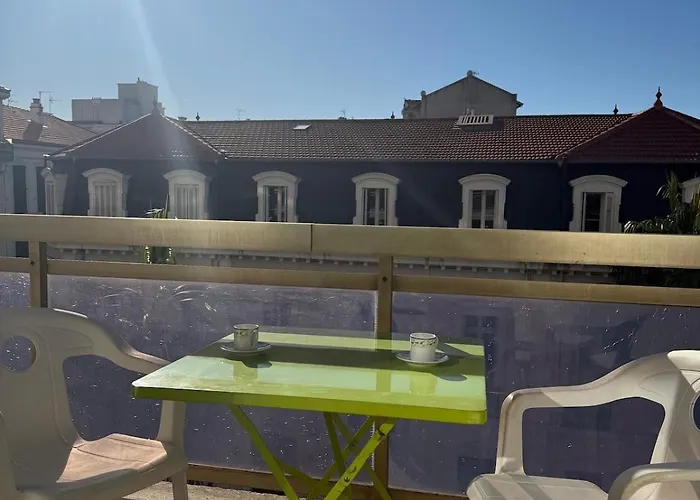 Central Location, Terrace, 2 Bedrooms