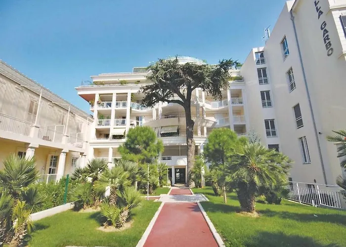 Cannes, Bd D\'Alsace
