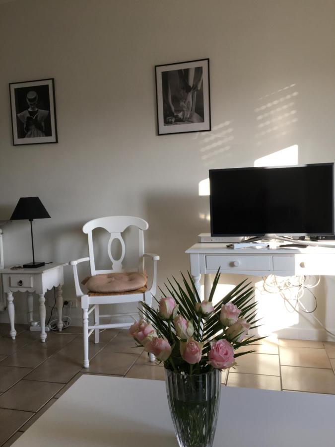 Cannes, Croisette, Palais Miramar Apartment Cannes