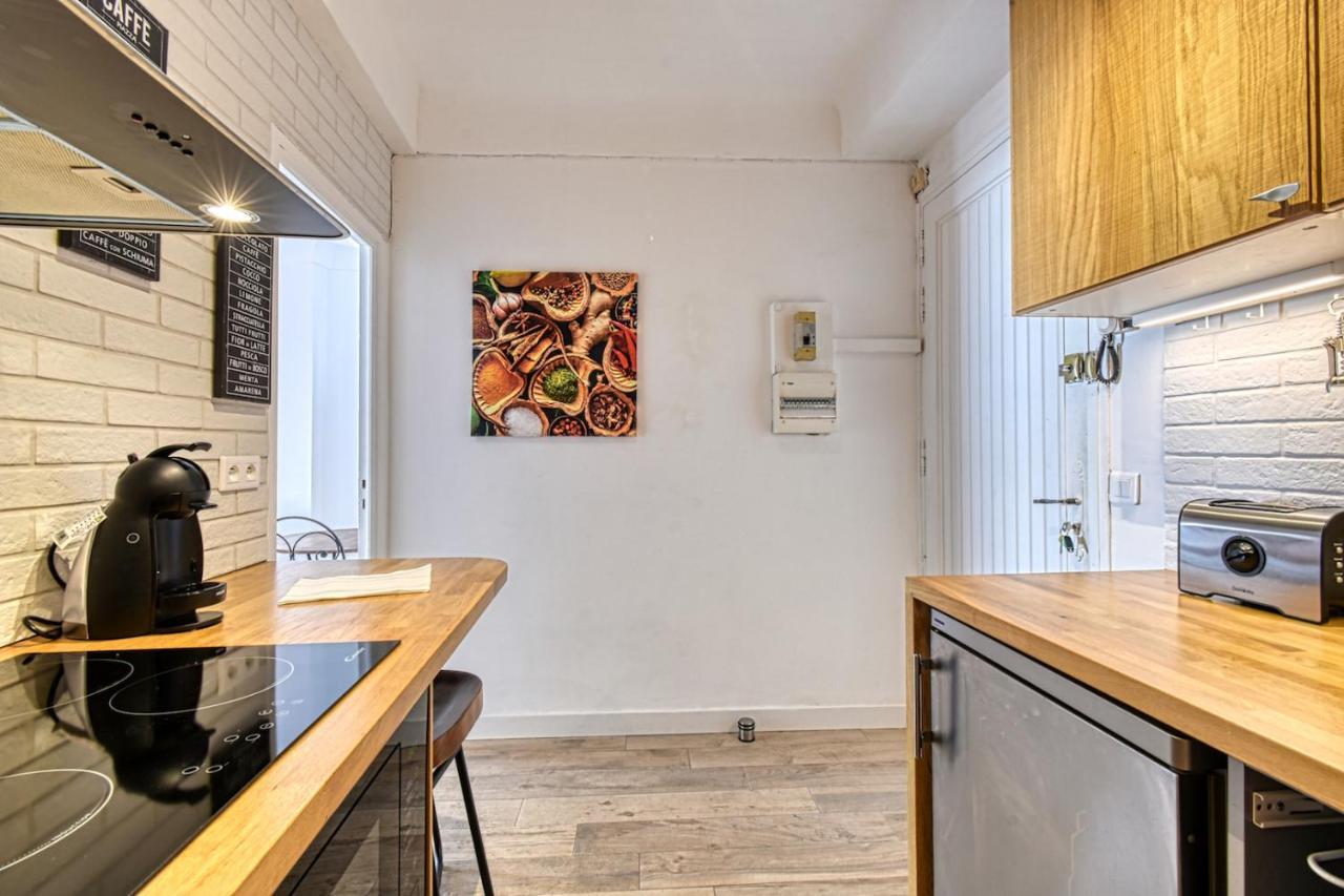 Romantic And New In The Famous Rue Meynadier In The Supercentre Of