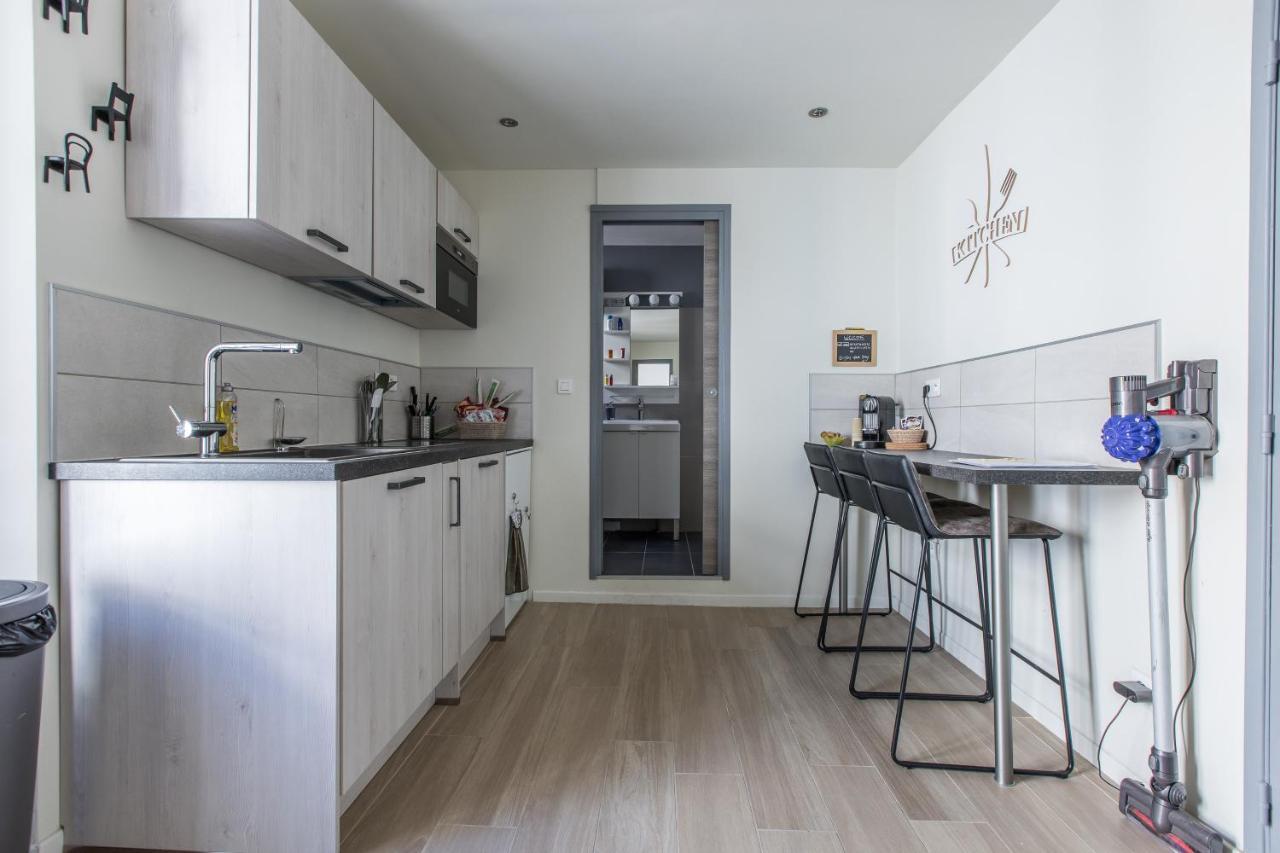 Cute Affordable 1-br Minutes From Center *