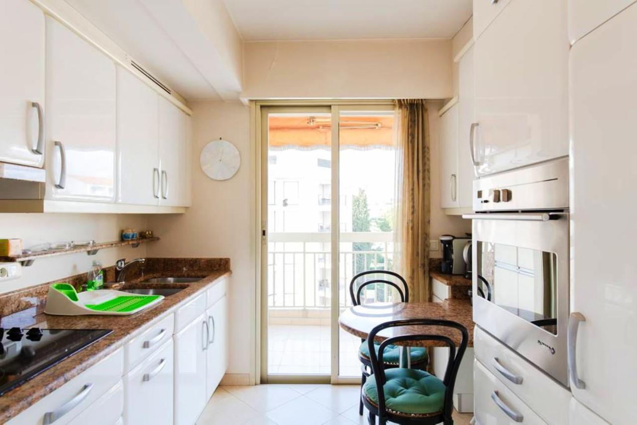 Appartement Moderne A Cannes Avec Balcon Et Vue Sur La Ville 55 M² Apartment *