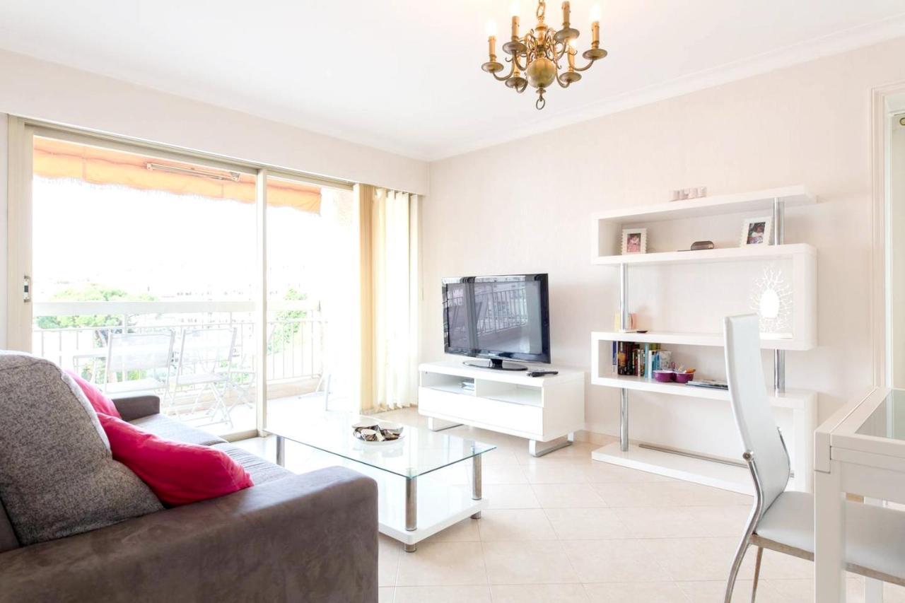 Appartement Moderne A Cannes Avec Balcon Et Vue Sur La Ville 55 M² Apartment