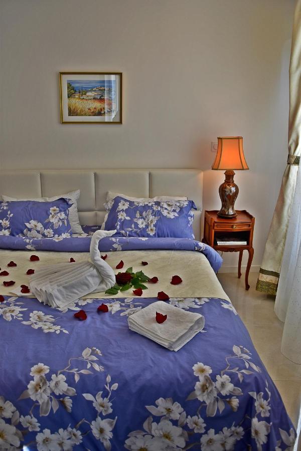 D'azur Near Palais Des Festivals *