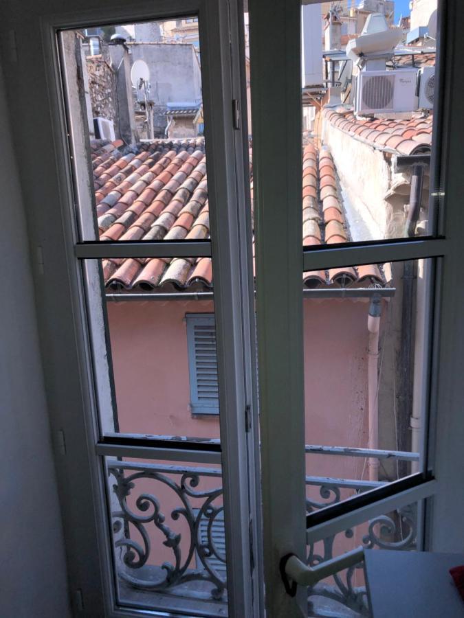 A Deux Pas Du Palais Des Festivals , Deux Pieces Dans Le Bas Du Quartier Historique Du Suquet A Apartment *