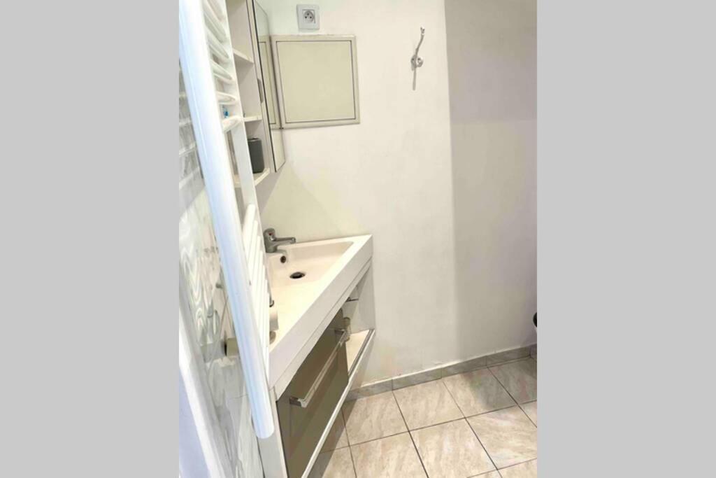 Bel - Hyper Centre - 2 Pieces Appartement
