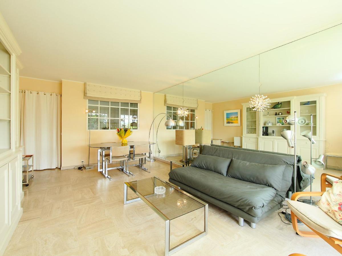 Alexandra Palace-3 By Interhome Apartment