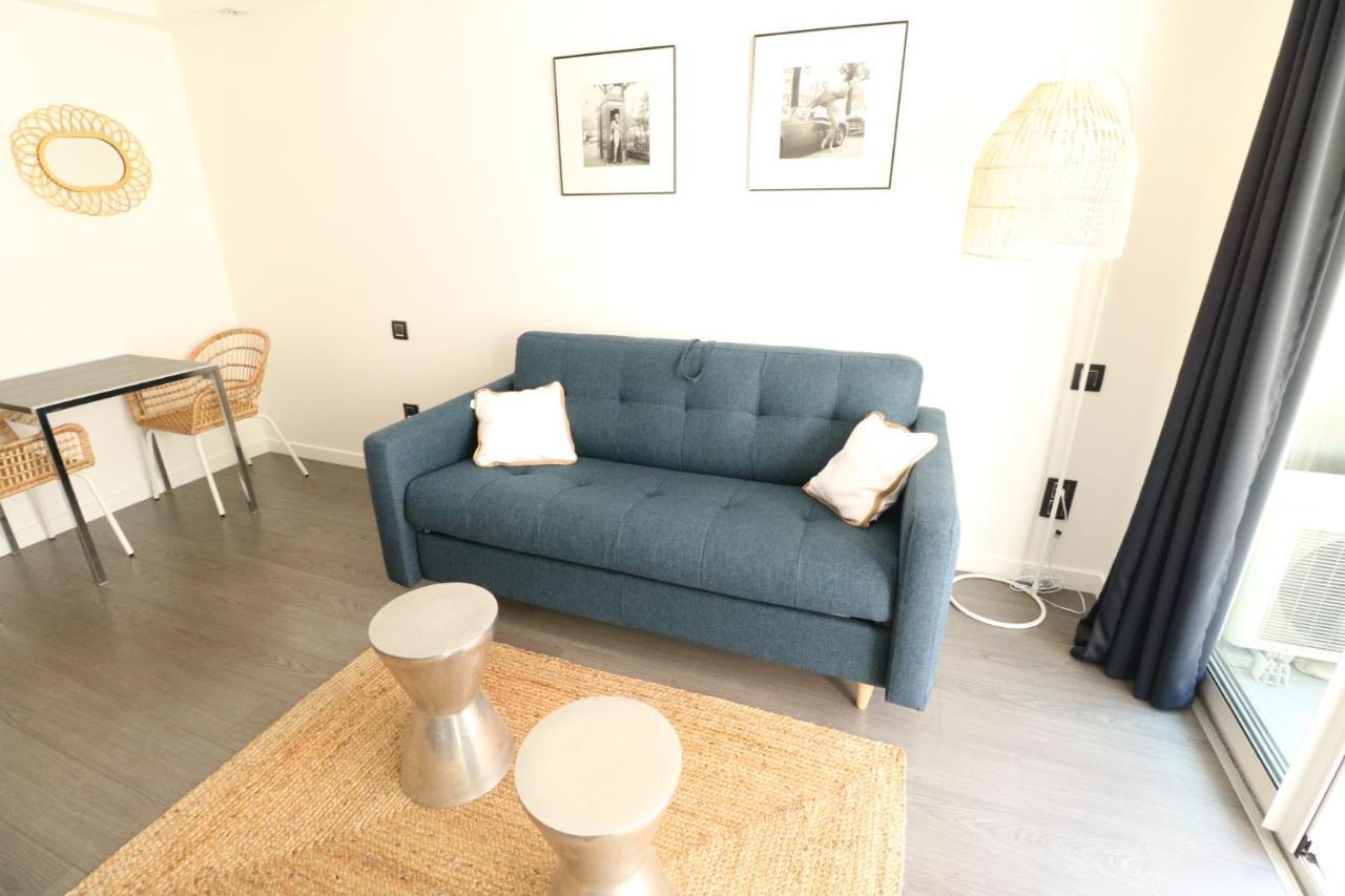Apartment Beautiful At The Grand With Sunny Balcony 138