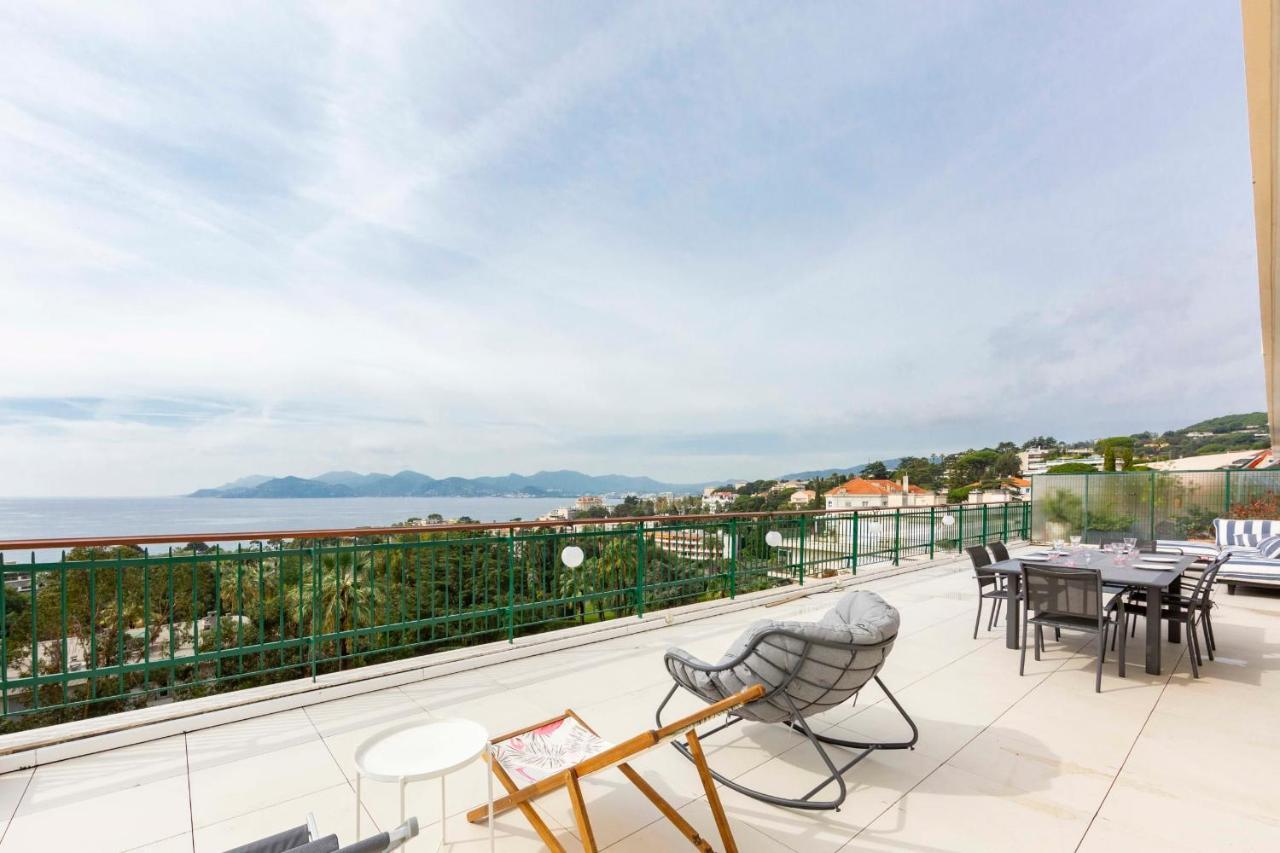 Holiday home Luxury Penthouse Breathtaking Sea View 200m2 Terrace In The Center Cannes