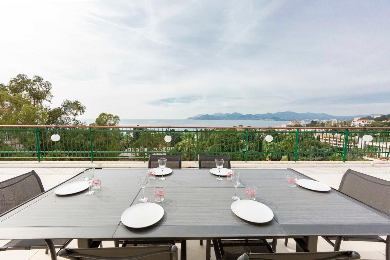 Luxury Penthouse Breathtaking Sea View 200m2 Terrace In The Center Holiday home *