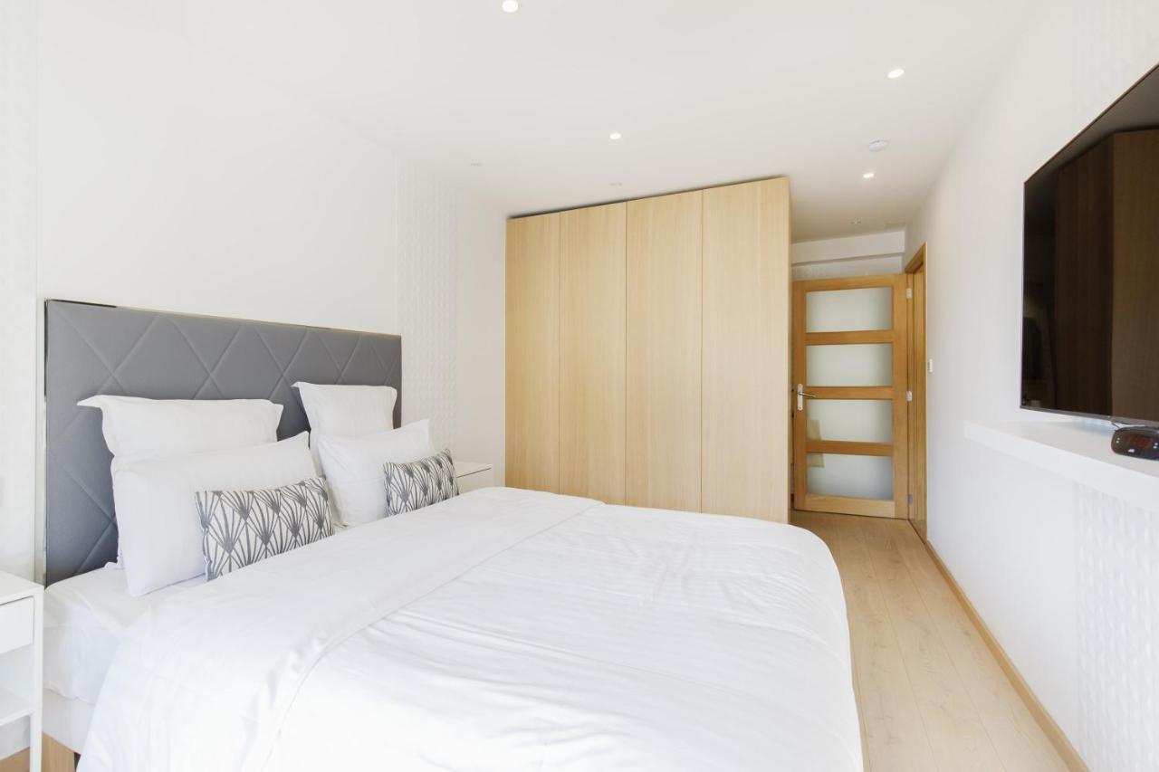 Carlton Area Xxl Luxe 1 Bed With Large Terrace *