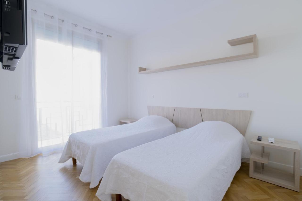 3-br Sea View By The Beaches Apartment *