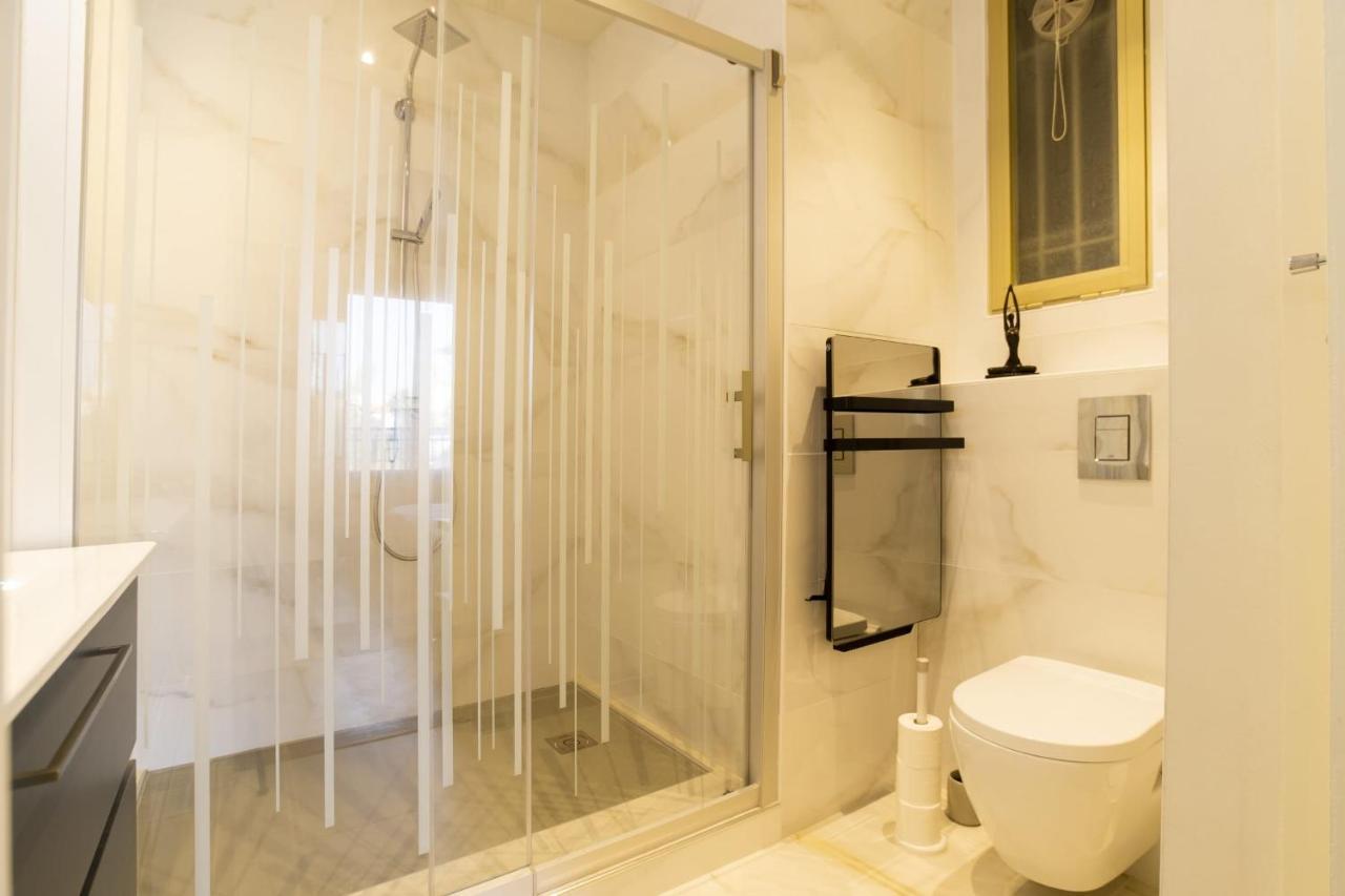 3-br Sea View By The Beaches