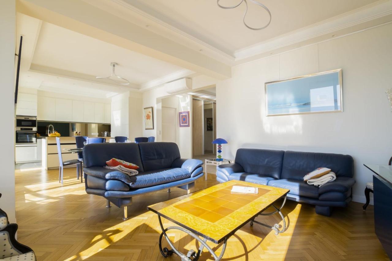 Apartment 3-br Sea View By The Beaches *