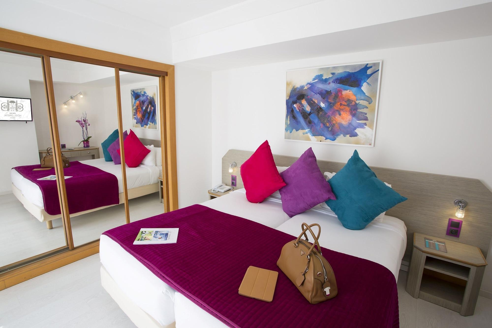 Cristal & Hotel 4*