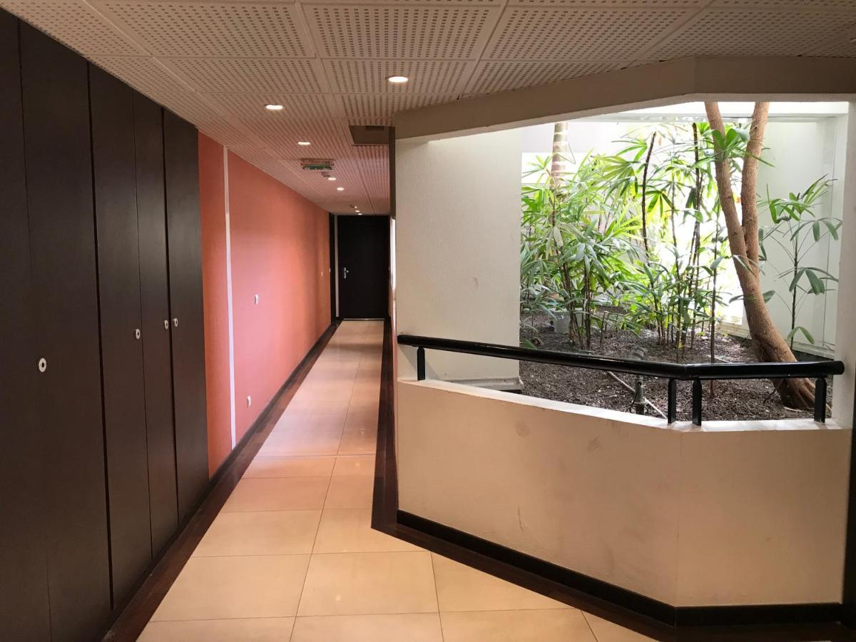 Apartment W/ Balcony Ideal For Congress & Holidays *