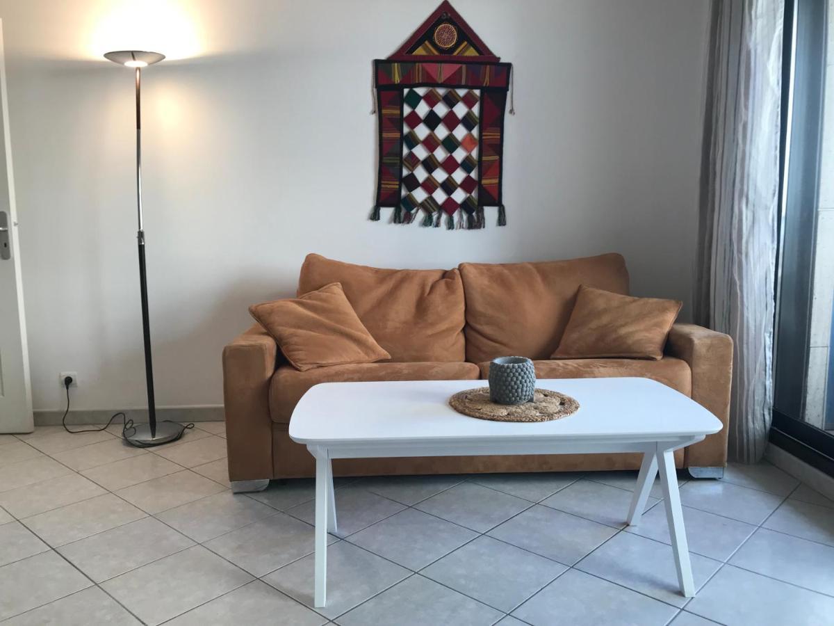 Apartment W/ Balcony Ideal For Congress & Holidays