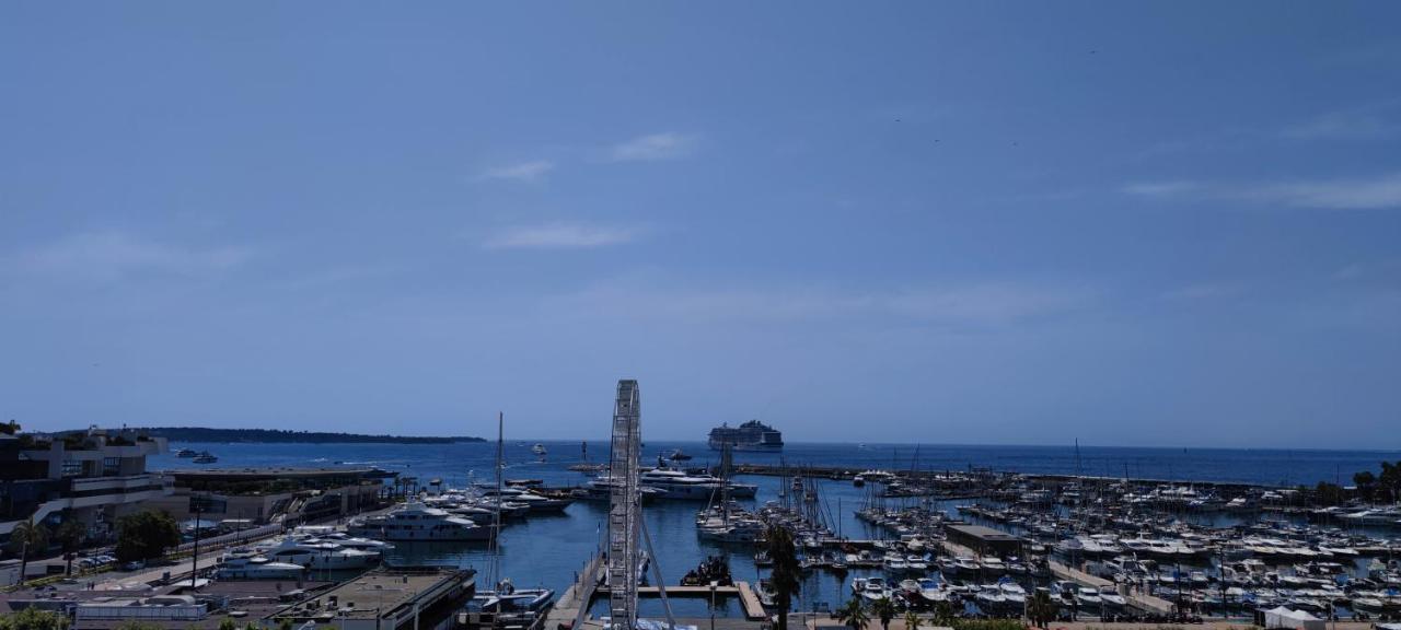 O Festival Palace, Terrace With Panoramic Sea View * Cannes