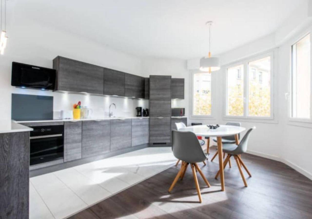 Appartement Le Madrid Avec Balcon Proche Croisette, Plages Et Palais Des Festivals