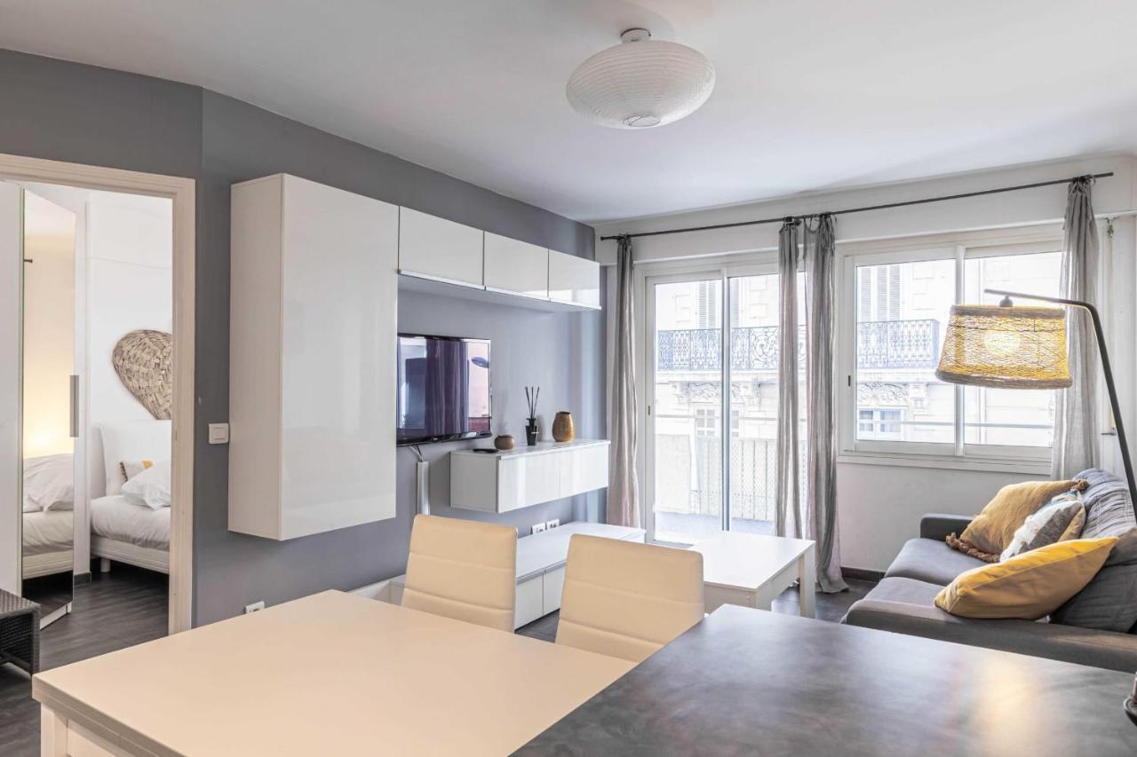 Apartment Beautiful With Balcony - Center