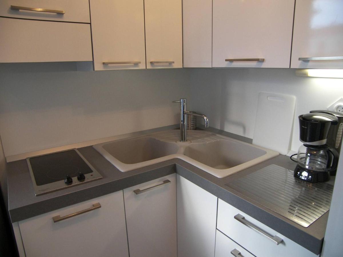 Modern 2 Bd Next To Rue Dantibes Apartment *