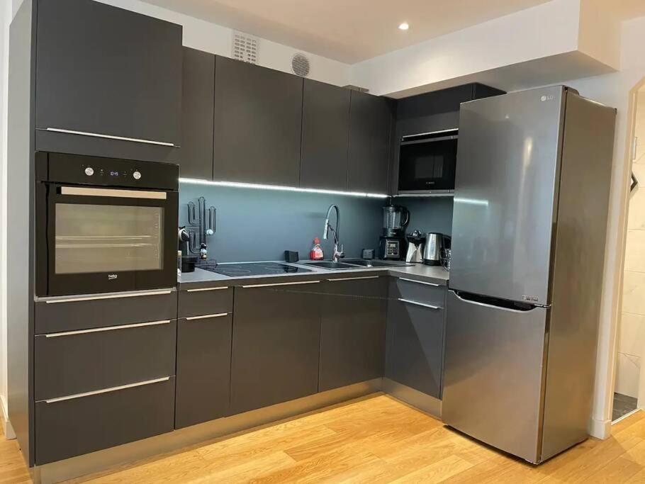 Apartment Luxueux Pres Du Martinez - 4p
