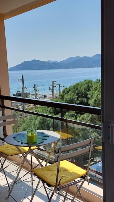 Apartment Magnifique Vue Parking Piscine Climatise *