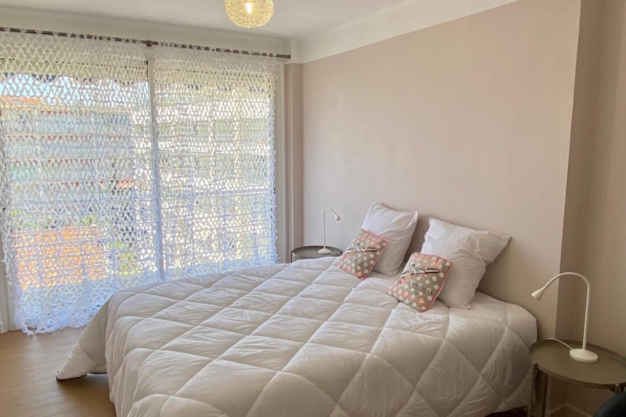 Spacious Bright Nest With Balcony In Apartment *