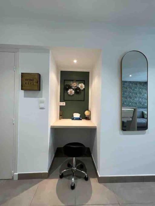 Superbe 2 Pieces, Equipe Centre De Cannes. Appartement Cannes