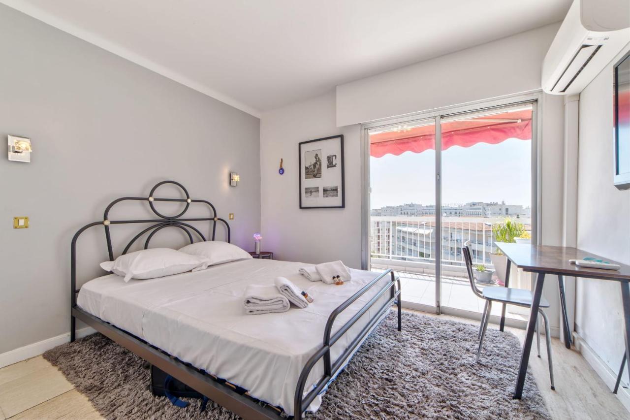 Marechal 2 Bedroom Flat * Cannes