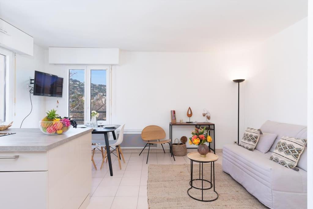 Le Calmette By Apirent #central #lumineux #calme #wifi