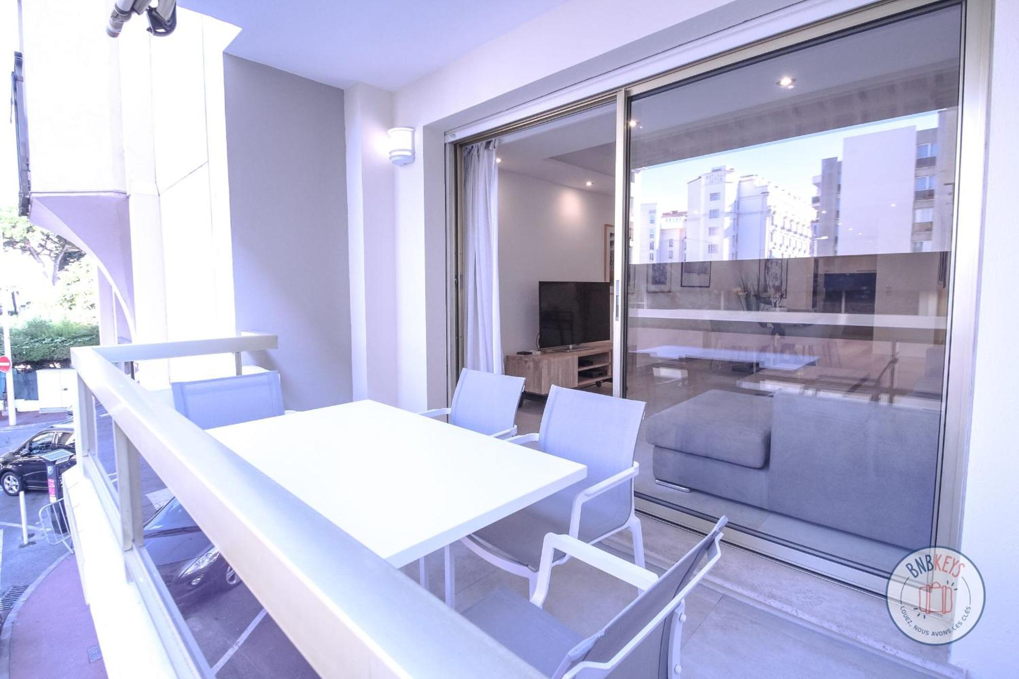 Ceto Superb And Luminous Apartment