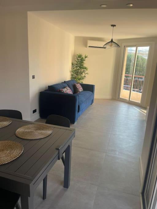 Martinez 4 Couchages Cannes