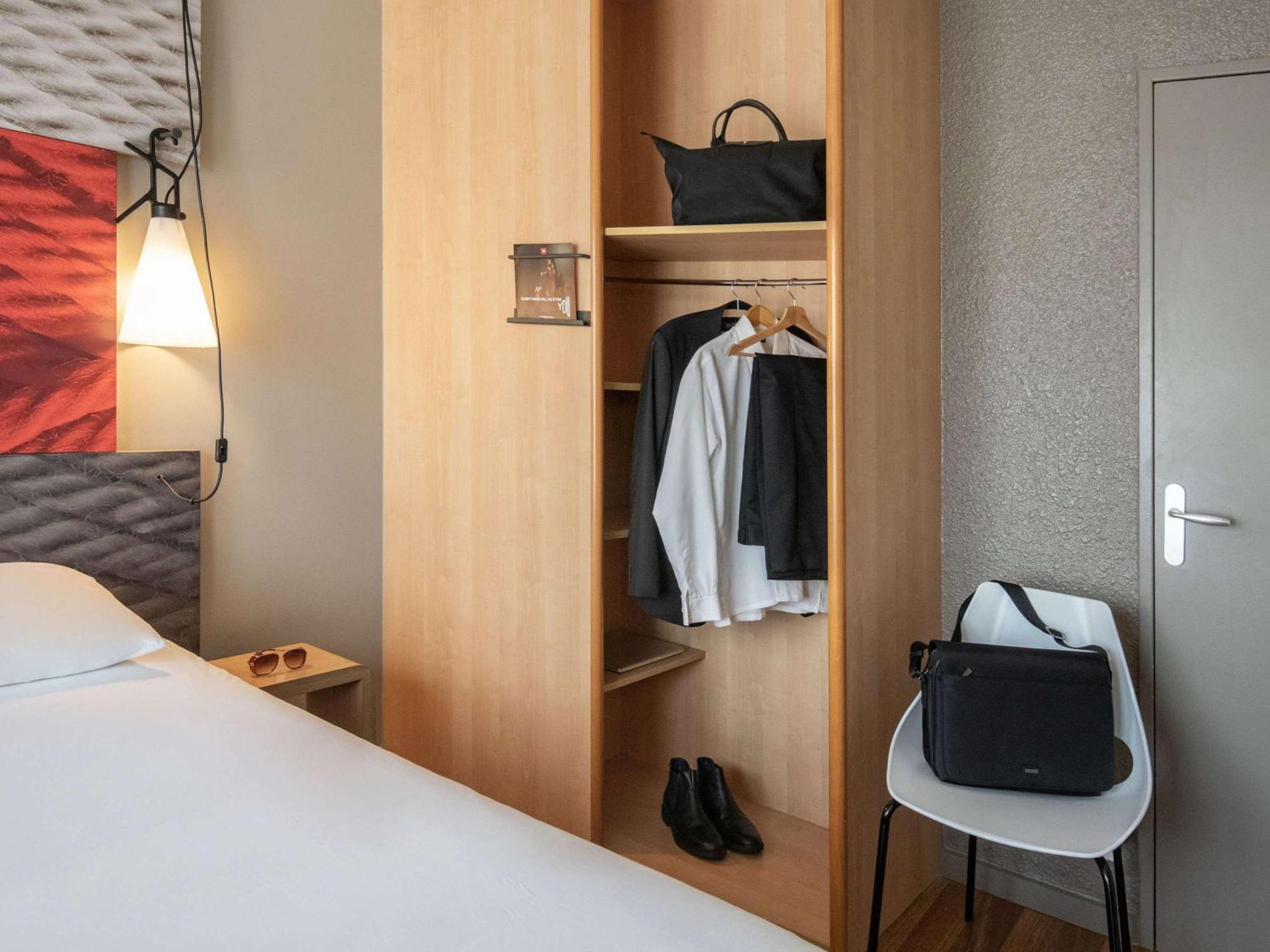 Ibis La Bocca 3*