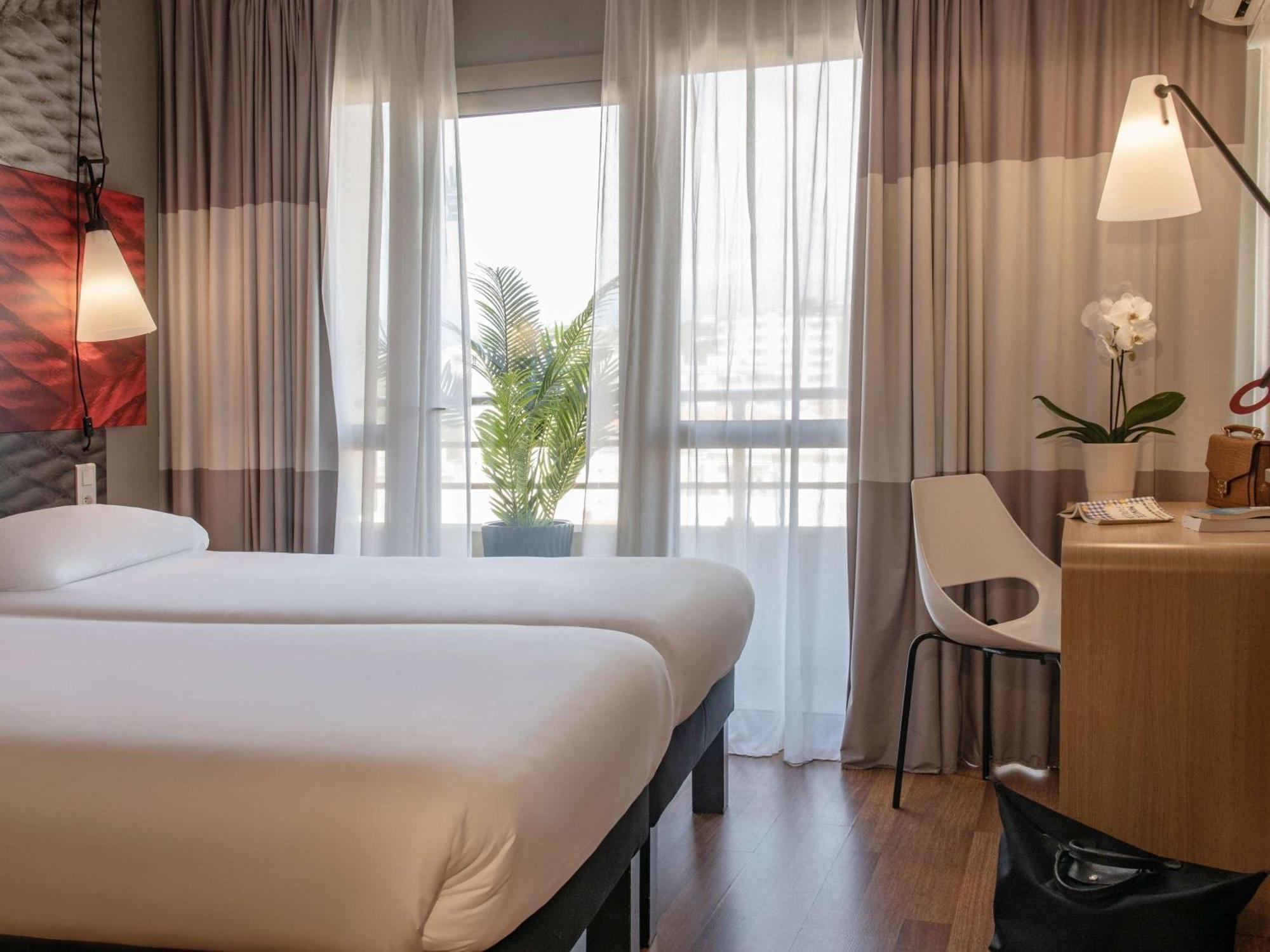 Hotel Ibis La Bocca 3*