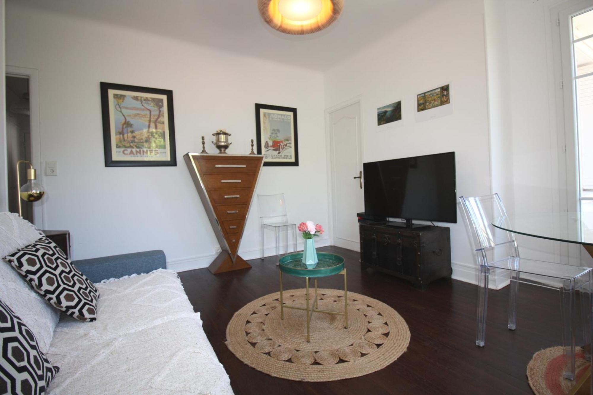 Apartment Charming & Quiet Near Center Cannes