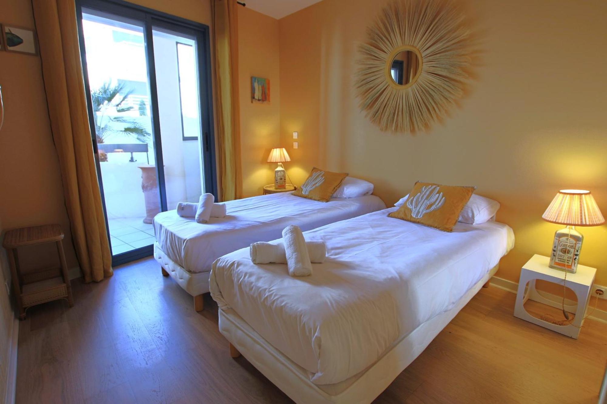 Renove 2 Au Palm *