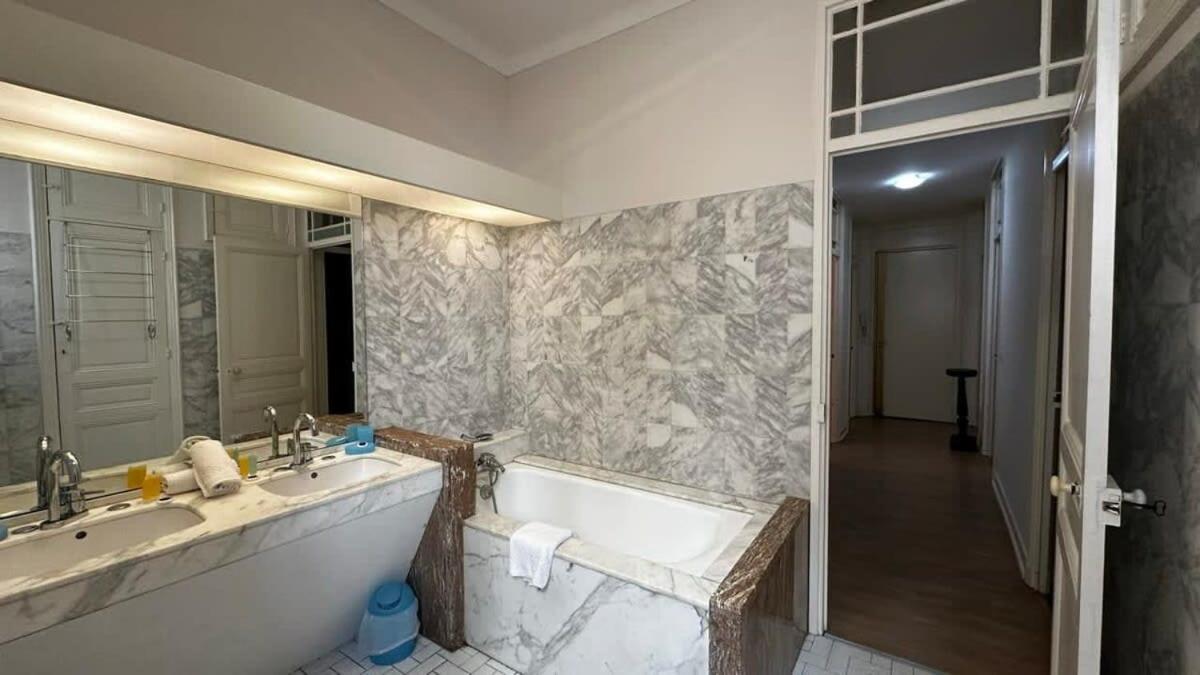 B011-appartement Familial - Proche De La Appartement *