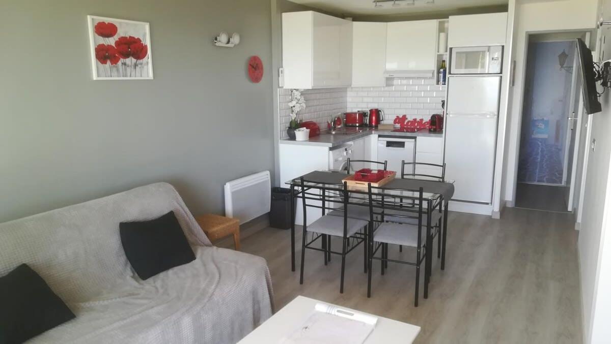 A051 With Terrace In - 4 People Cannes