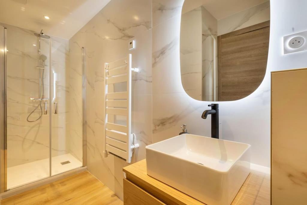 Brp Center, Floor Luxurious I, 4 Bedrooms+3 Bathrooms * Cannes